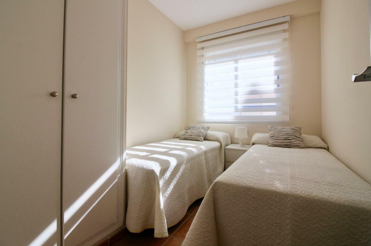 Apartamento Con Piscina Y Vistas Al Mar Aguamarina 36 Олива Екстериор снимка
